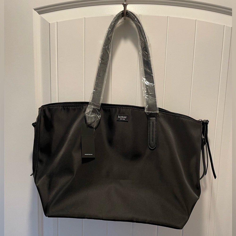 Botkier large shoulder purse / tote bag new